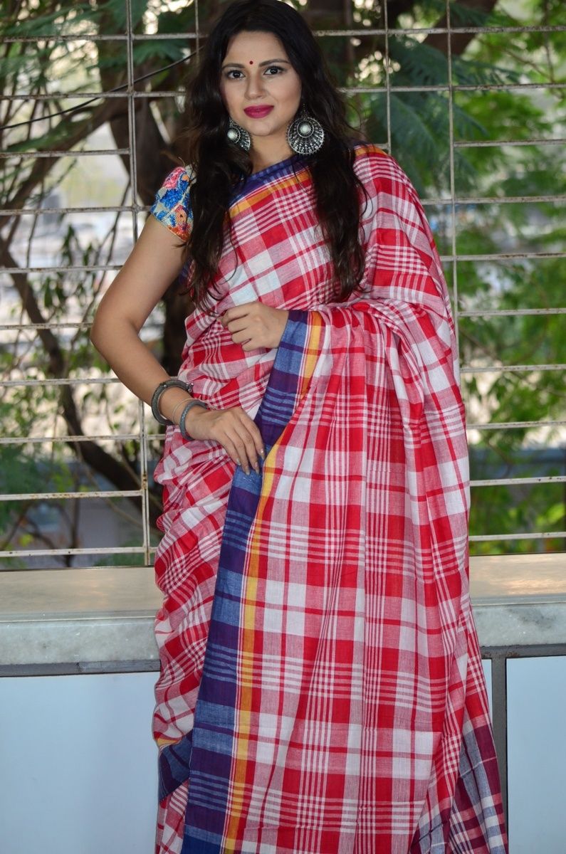 Buy Sutisaree Red Black Cotton Handloom Checkered Gamcha Saree