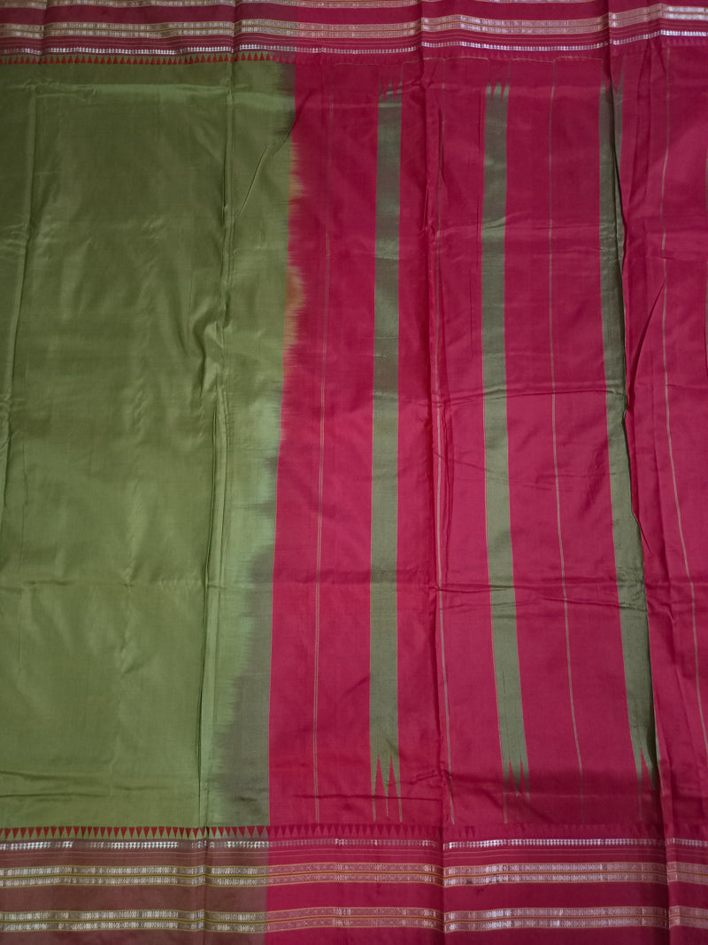 Pure Silk Completely Handwoven Narayan Peth Saree ( THESE SAREES ARE WITHOUT BLOUSE FOR A VIDEO OF THIS SAREE PLEASE CALL US AT 9930655009)