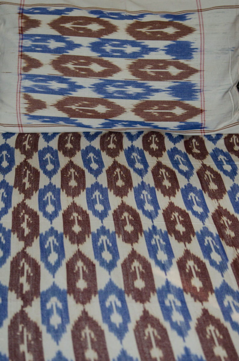 Pure Cotton Handloom Double Ikat Double Bed Cover ( Lenght - 108 x 90 inches Widht)