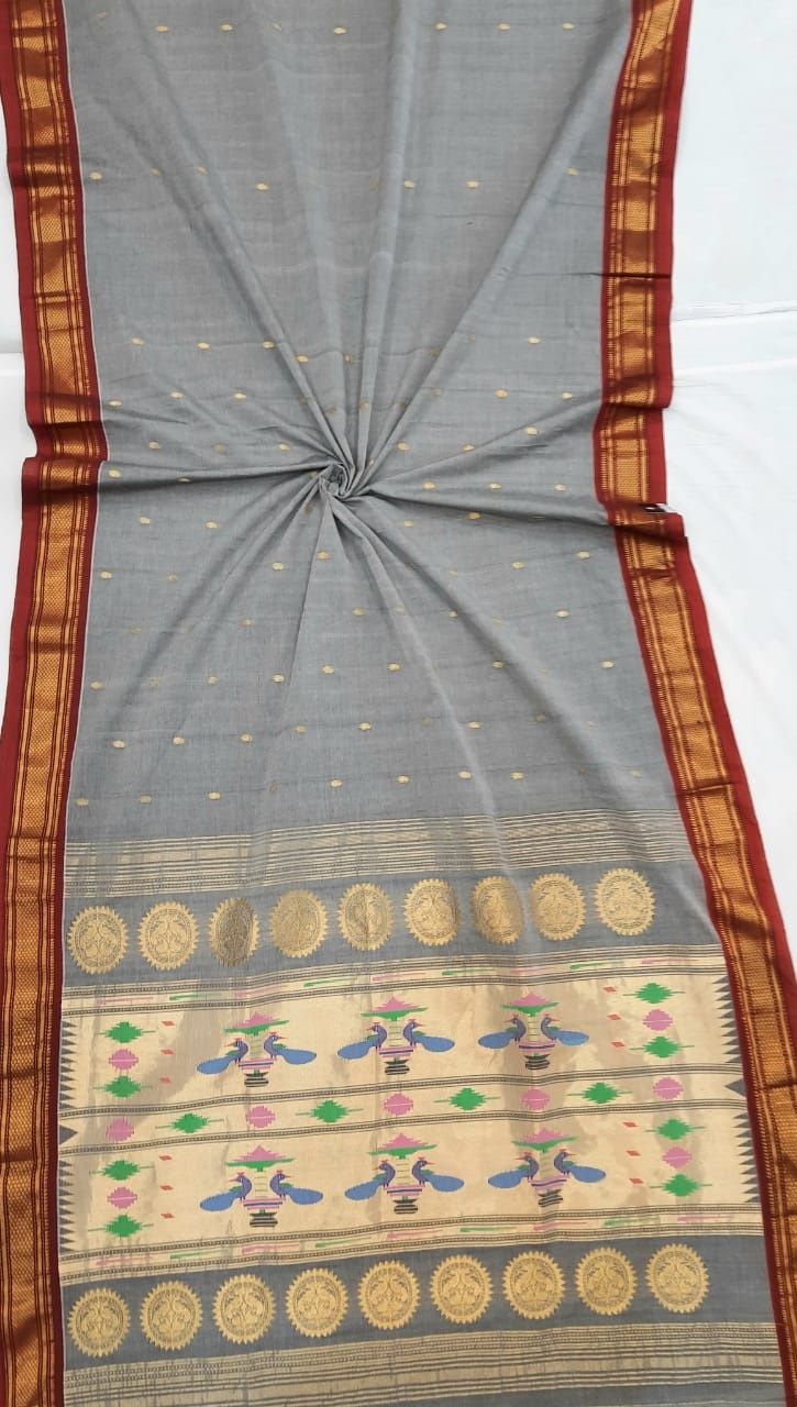 Traditional Contrasting Narali Border Peacock Designed Woven Pure Mercerised Cotton Paithani Saree (This saree is a beautiful light grey with a exclusively woven designer paddar)