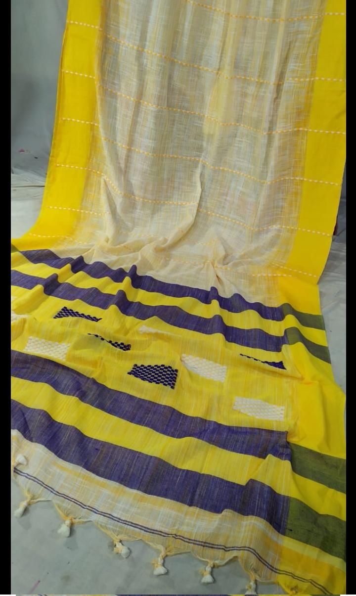 Pure Soft Spun Cotton Saree With Woven Textured Running stitch Lines And Contrasting Borders